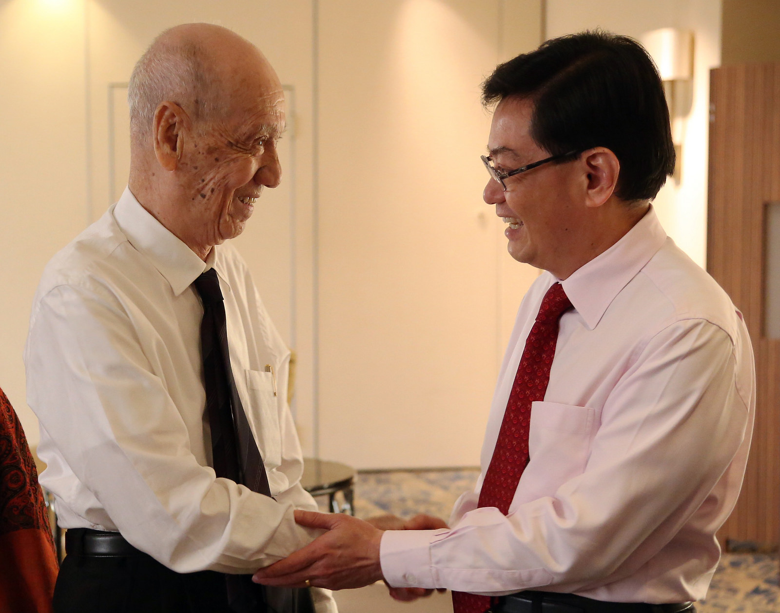 To honour pioneer educators like Mr Chew Peng Leng, 95, a Pioneer Tribute Dinner was organised by the Ministry of Education on 31 July 2014.